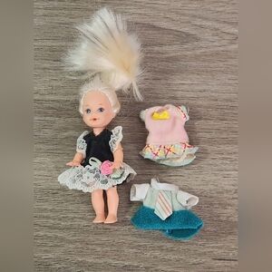 Vintage 1994 Barbie Baby Sister Kelly 4" Doll In Black Velvet Dress